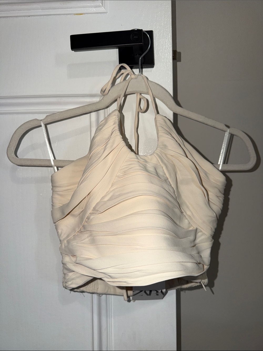 Sleeveless Cream Halter Crop Top - Elegant Ruched Detail